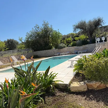 Trulli Di Pone * Cozzana